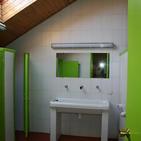 Hostel Escola De Piraguisme De *